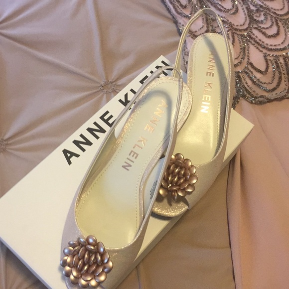 anne klein gold shoes